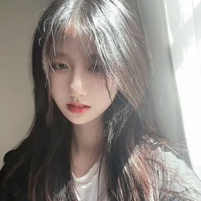 维奥莱特·诺齐埃尔 海报